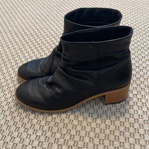 Anthropologie - black booties 41